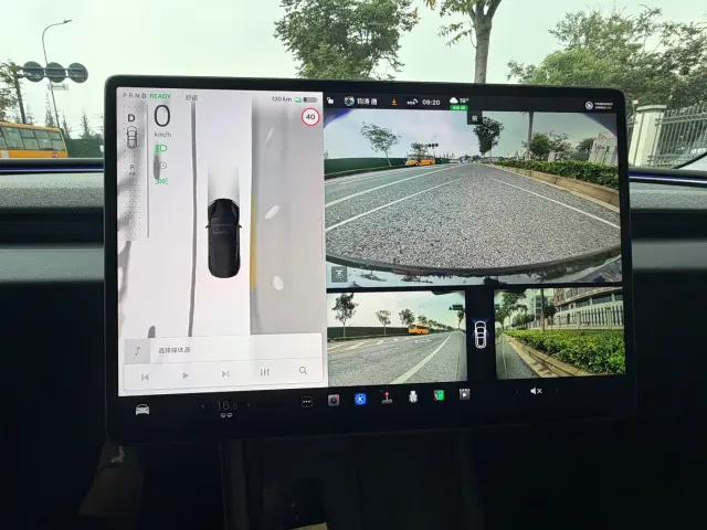 Tesla Model 3 — Фото автомобиля 17