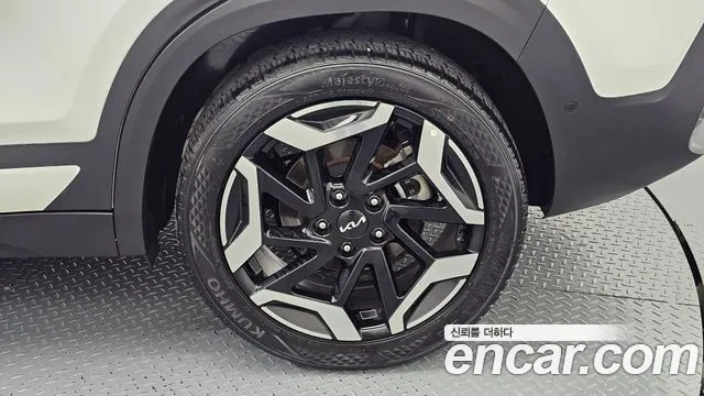Kia Seltos New — Фото автомобиля 6