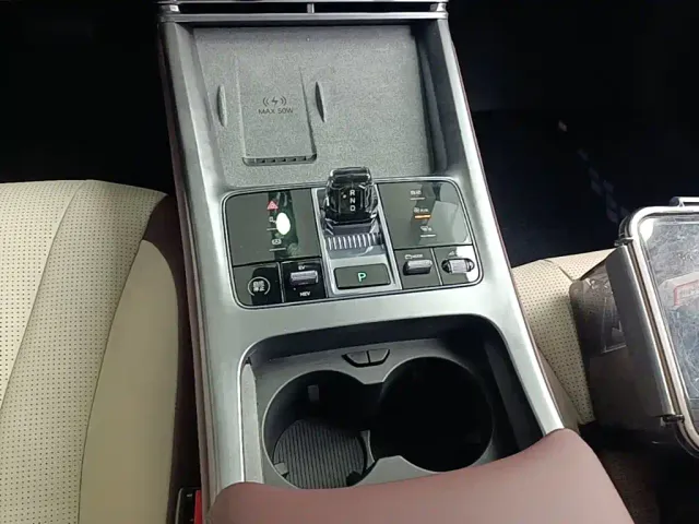BYD Seal 07 DM-i — Фото автомобиля 13
