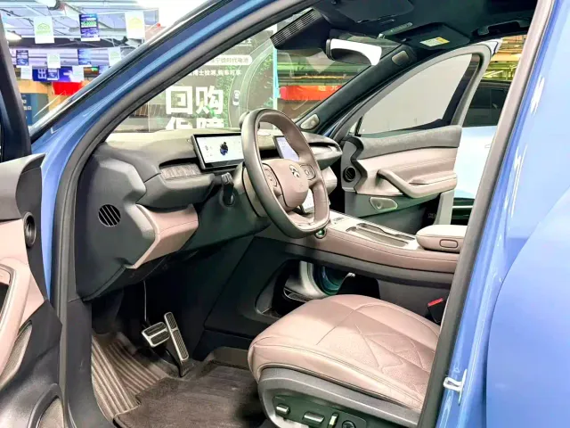Nio ES7 — Фото автомобиля 8