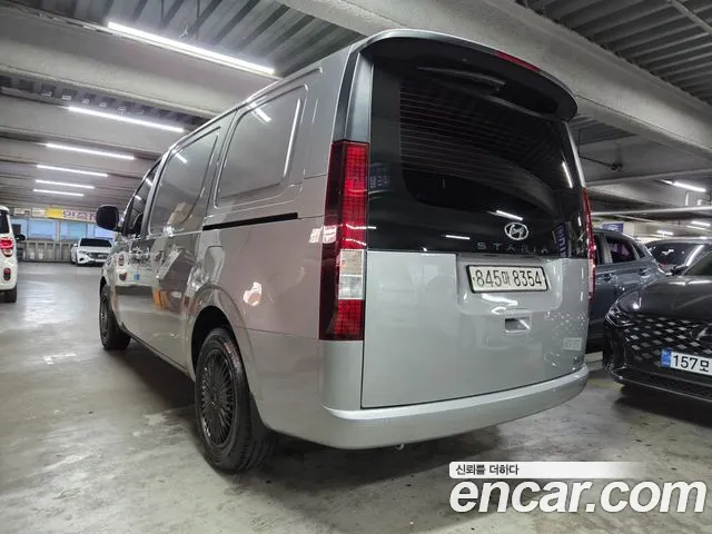 Hyundai Staria — Фото автомобиля 2