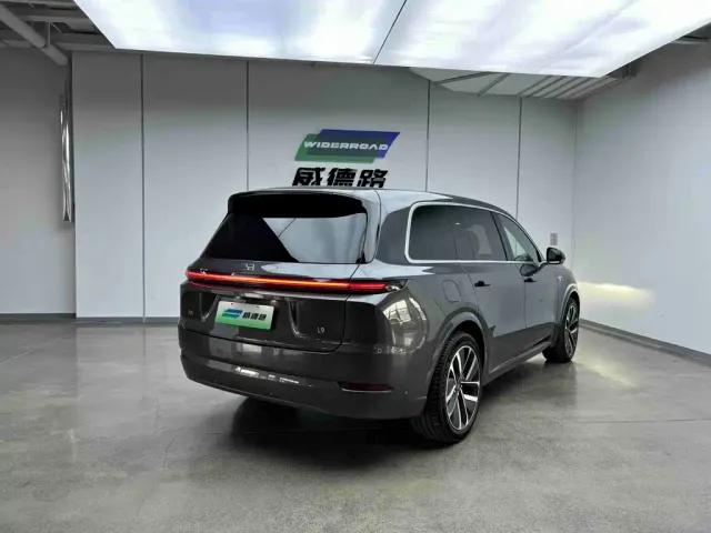 Li Auto L9 — Фото автомобиля 5