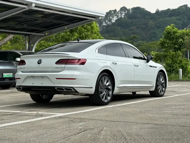 Volkswagen CC — Фото автомобиля 11