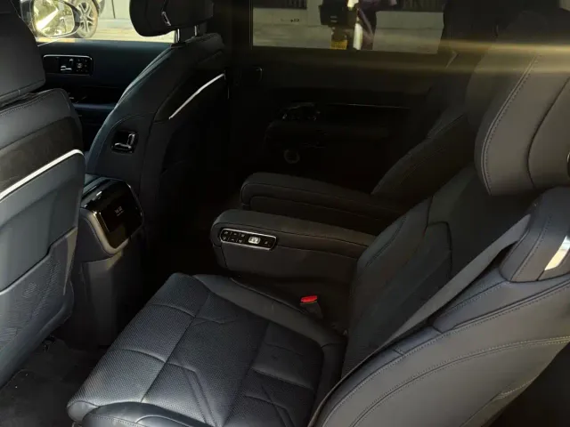 ZEEKR Zeekr 9X 2025 Max Edition — Фото автомобиля 10