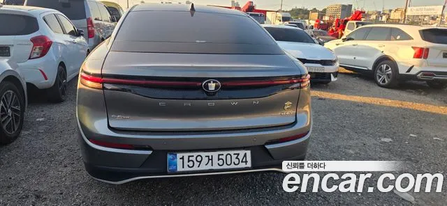 Toyota Crown — Фото автомобиля 4