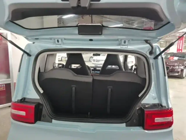 Wuling Hongguang Mini EV — Фото автомобиля 18
