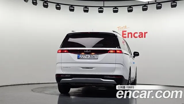Kia Canival Carnival 4 поколение Дизель 9 мест Prestige — Фото автомобиля 4