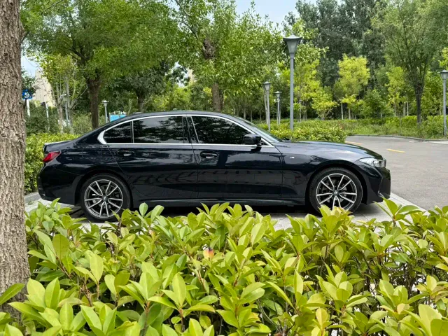BMW 3 Series — Фото автомобиля 4