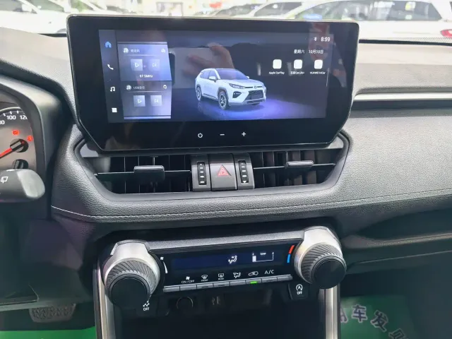 Toyota Wildlander — Фото автомобиля 8