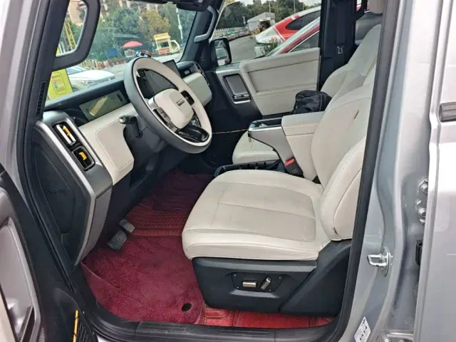 iCAR V23 — Фото автомобиля 14