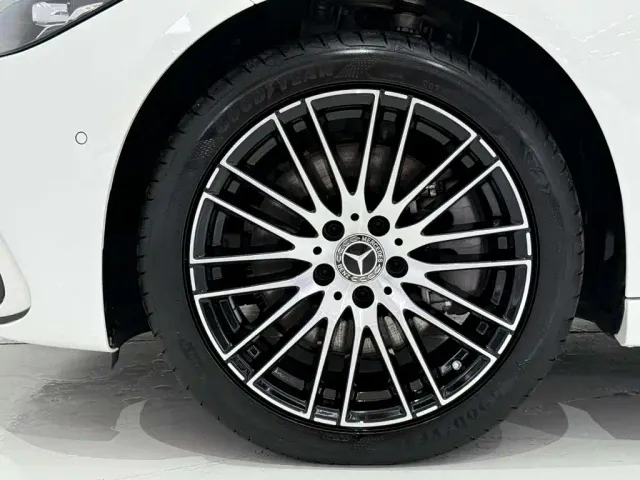 Mercedes-Benz C-Class — Фото автомобиля 11