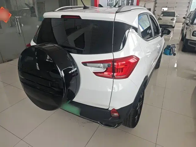 BYD Yuan Pro — Фото автомобиля 6