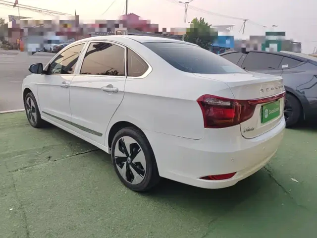 Dongfeng Fengshen E70 — Фото автомобиля 4