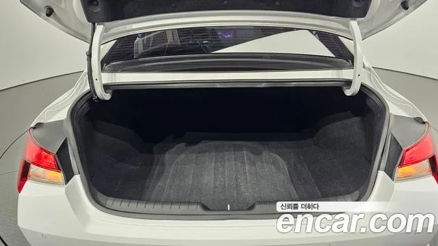 Hyundai Avante CN7 — Фото автомобиля 26