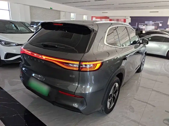 Geely Galaxy E5 — Фото автомобиля 6