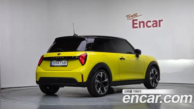 Mini Cooper — Фото автомобиля 2
