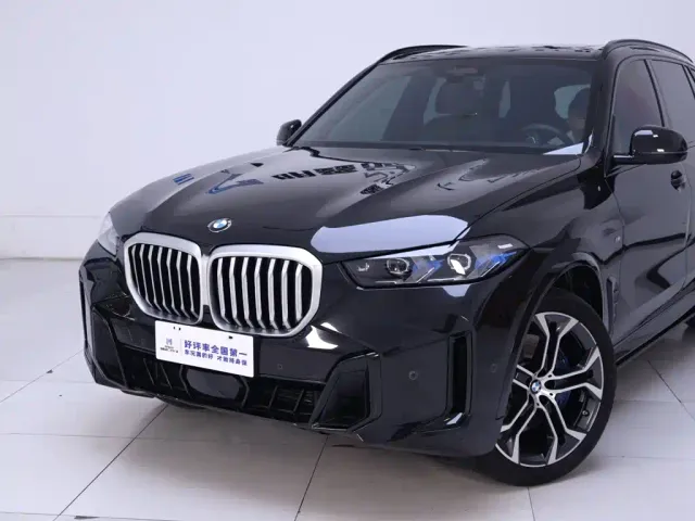BMW X5 — Фото автомобиля 3