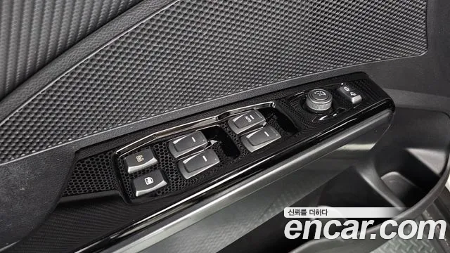 KG_Mobility_Ssangyong TIBOLI Very New Tivoli Бензин 1.5 2WD — Фото автомобиля 16
