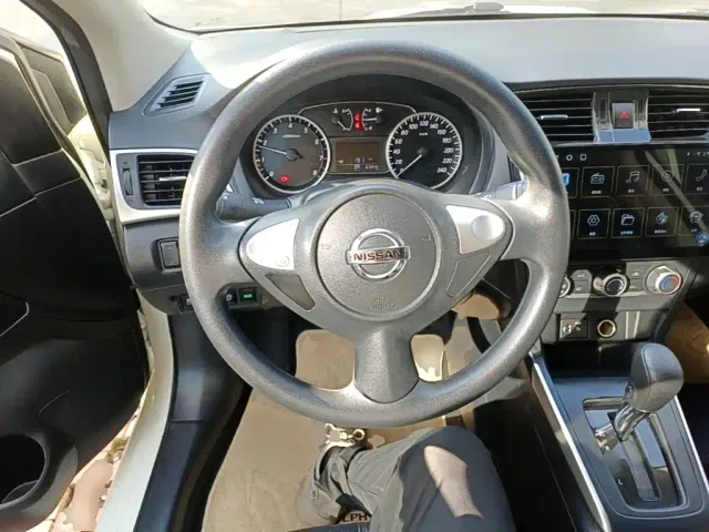 Nissan Sylphy — Фото автомобиля 10