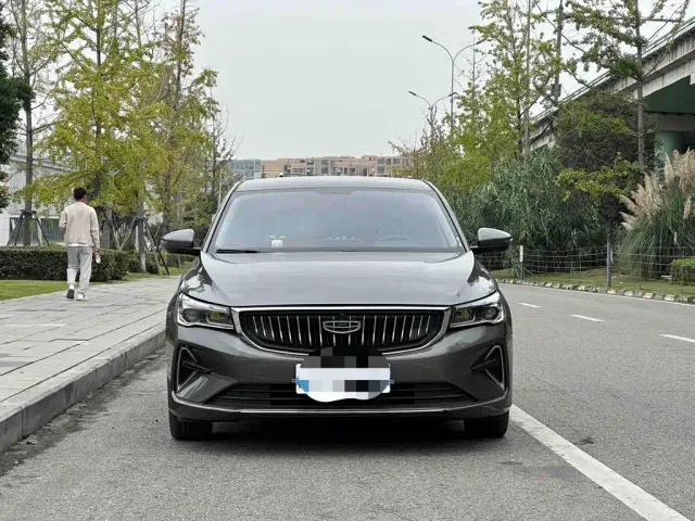 Geely Emgrand — Фото автомобиля 2