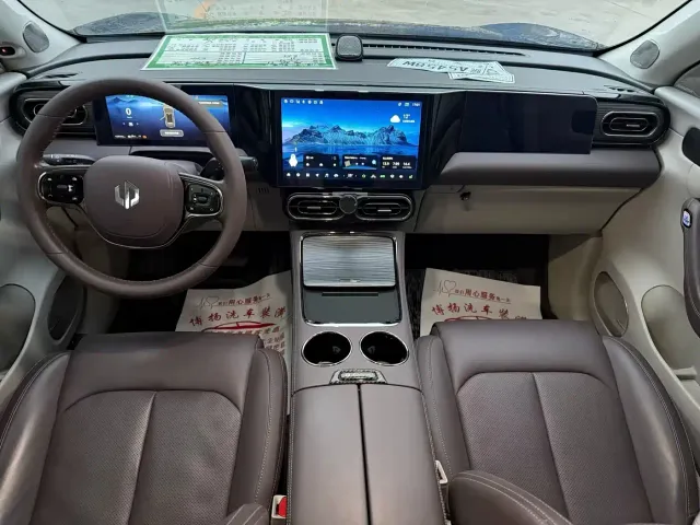 Leapmotor C11 — Фото автомобиля 5