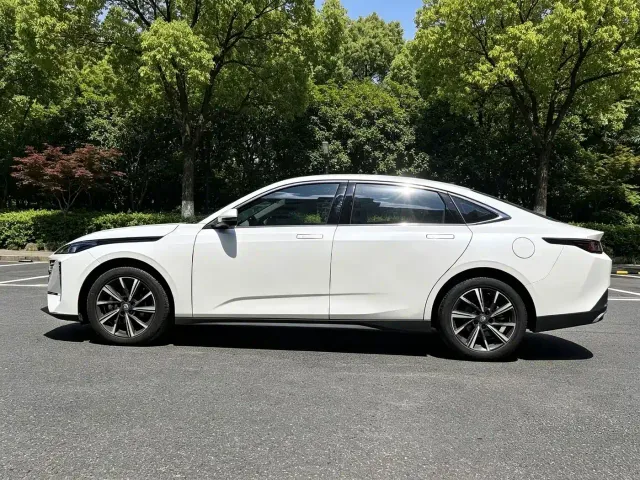 Changan Eado — Фото автомобиля 14