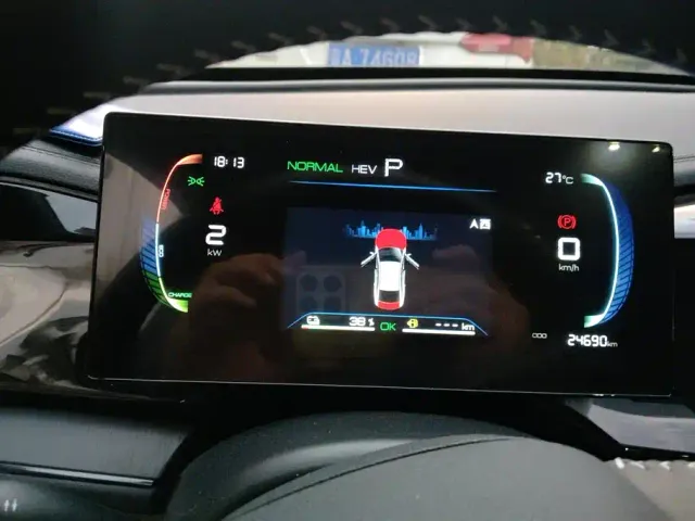BYD Qin PLUS — Фото автомобиля 11