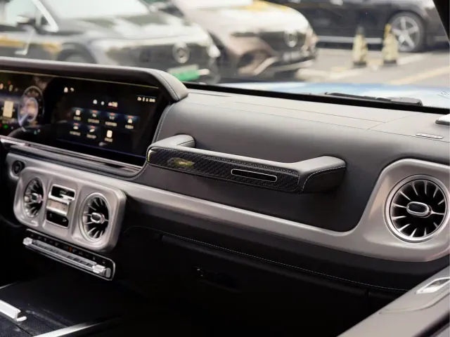 Mercedes-Benz G-Class — Фото автомобиля 16