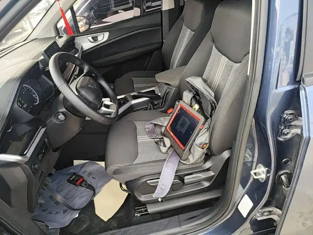 Wuling Jiachen — Фото автомобиля 14