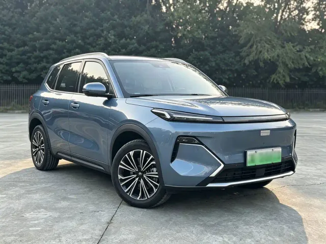 Geely Galaxy Starship 7 EM-i — Фото автомобиля 3