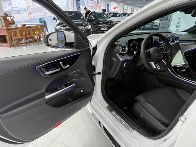 Mercedes-Benz C-Class — Фото автомобиля 10