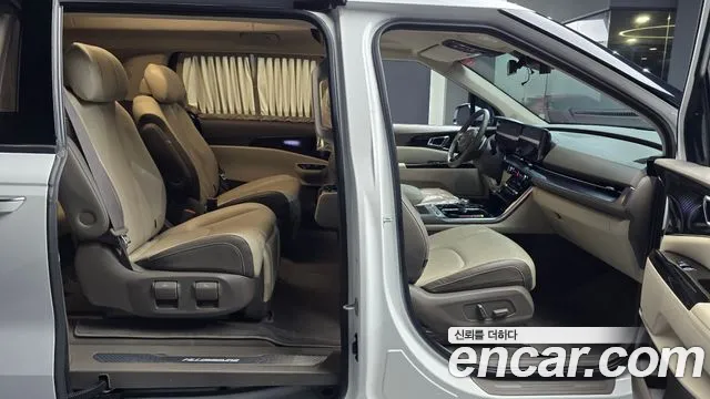 Kia Carnival Generation 4 — Фото автомобиля 11