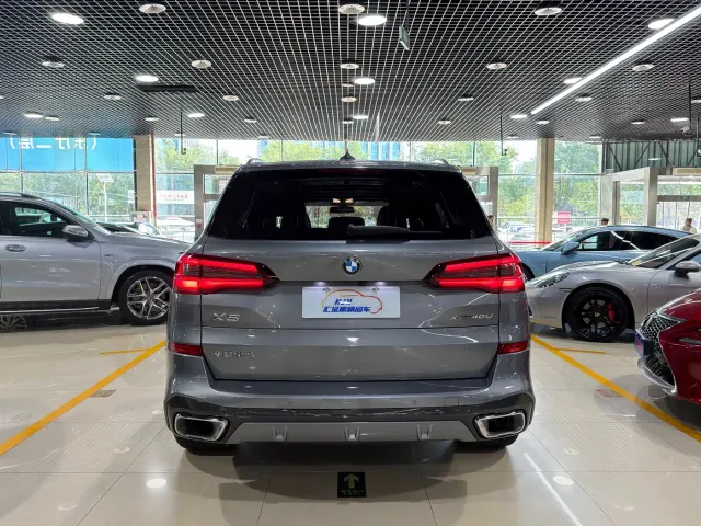 BMW X5 — Фото автомобиля 17