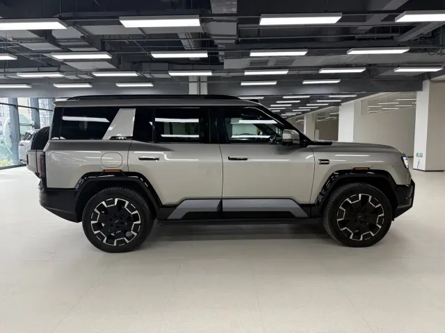 BYD FangChengBao Leopard 8 — Фото автомобиля 7