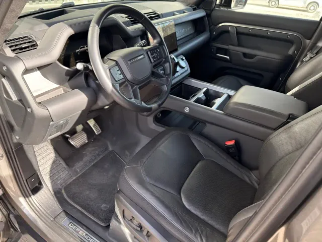 Land Rover Defender — Фото автомобиля 8