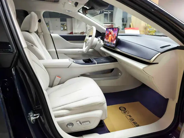 Buick Electra L7 — Фото автомобиля 6