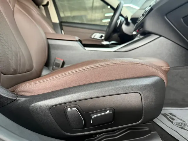 BMW 3 Series — Фото автомобиля 21