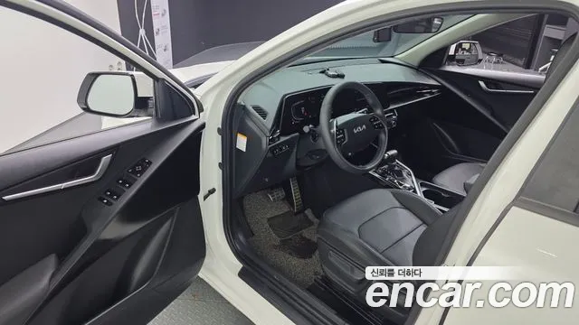 Kia Niro The All New Niro — Фото автомобиля 15