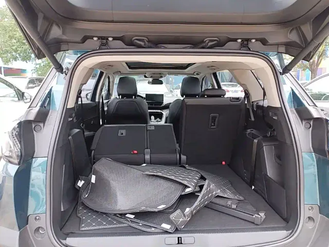 Peugeot 5008 — Фото автомобиля 18
