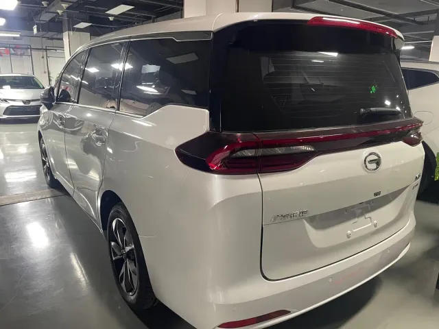 GAC Trumpchi M6 — Фото автомобиля 4