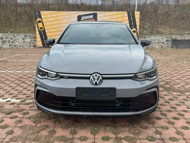 Volkswagen Golf — Фото автомобиля 2
