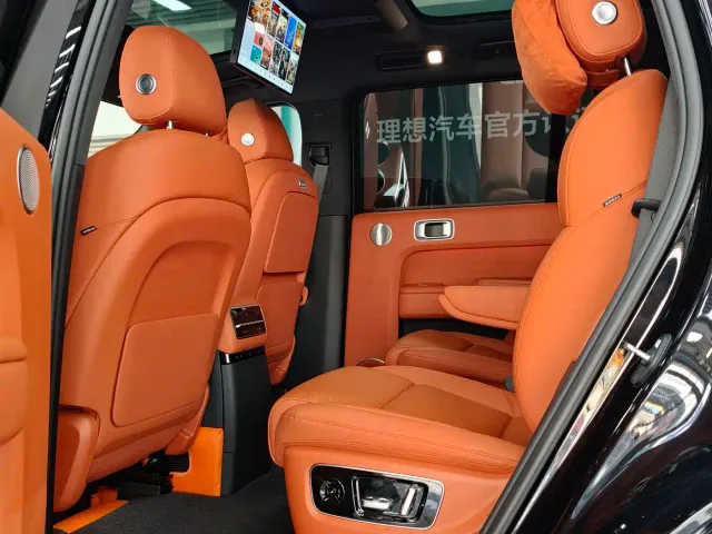 Li Auto L9 — Фото автомобиля 4