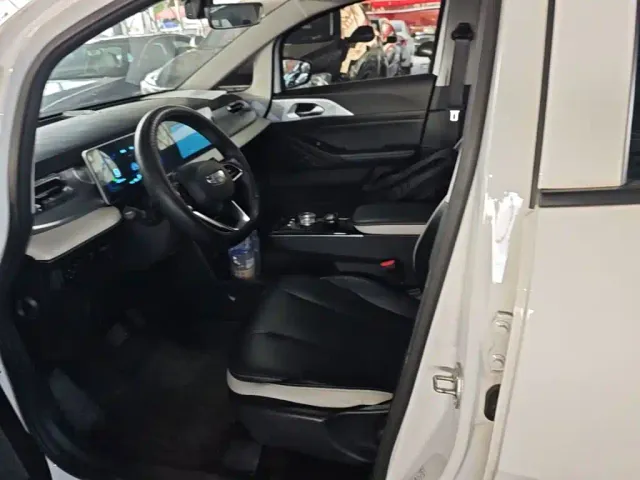 Geely Geometry E Firefly — Фото автомобиля 14