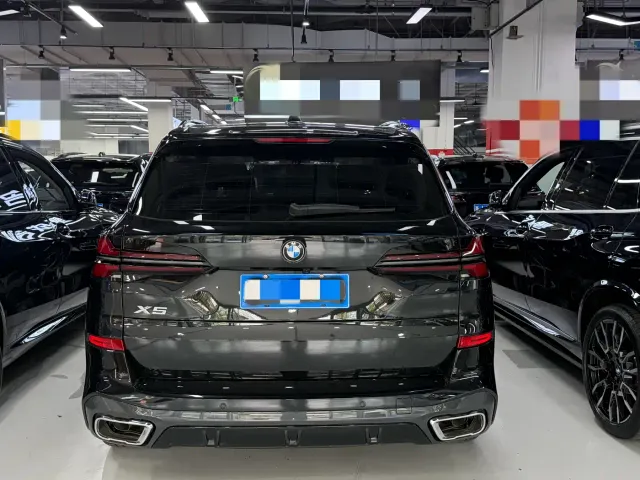 BMW X5 — Фото автомобиля 12