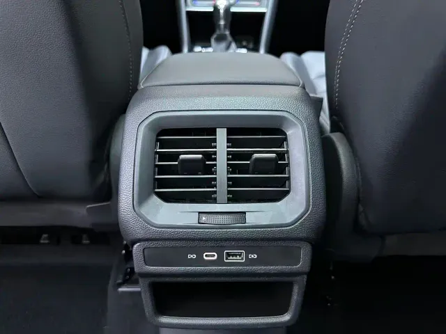 Volkswagen Tharu — Фото автомобиля 17
