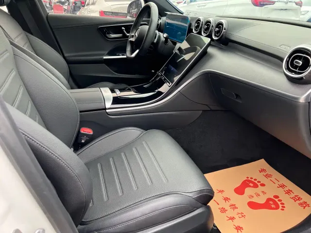 Mercedes-Benz C-Class — Фото автомобиля 4