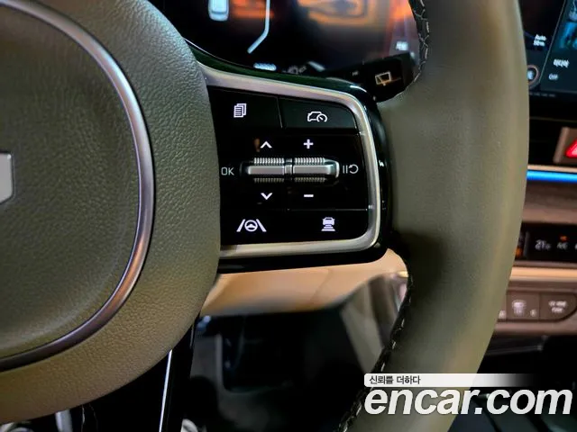 Kia Carnival Generation 4 — Фото автомобиля 19