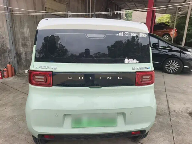 Wuling Hongguang Mini EV — Фото автомобиля 5