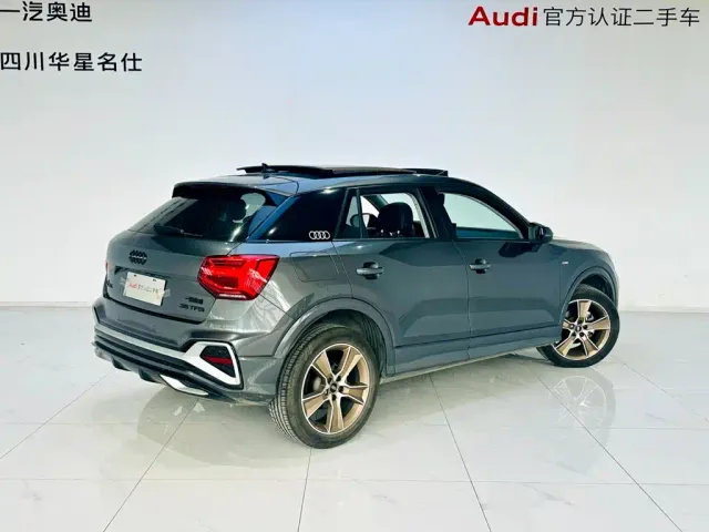 Audi Q2L — Фото автомобиля 4