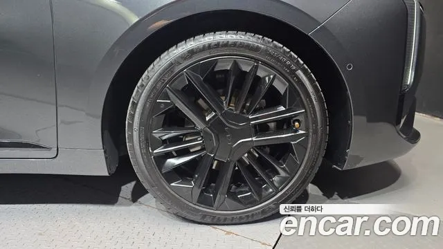 Kia K8 (New) Hybrid — Фото автомобиля 6